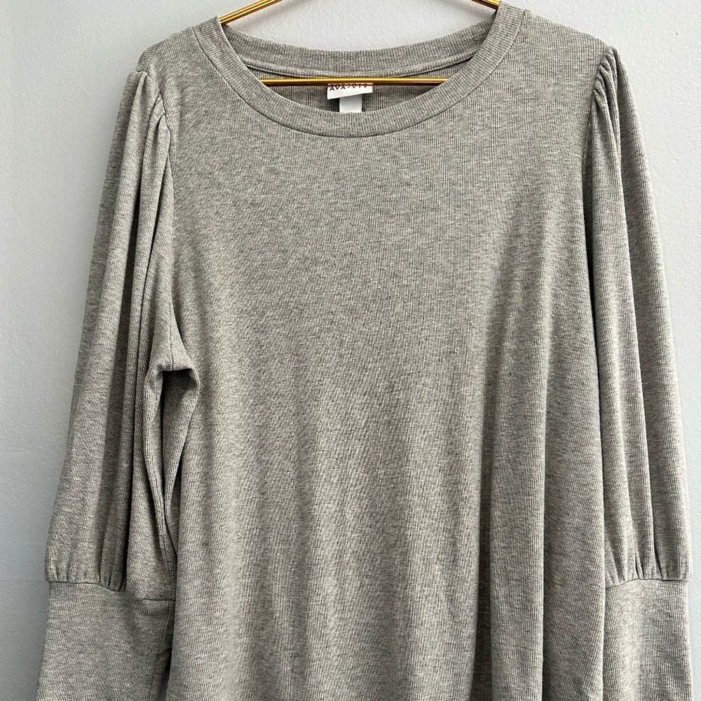 AVA & VIV Gray Long Sleeve Blouse with Large Cuffs